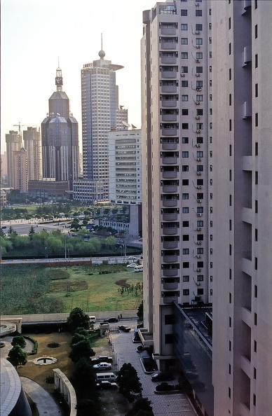 2004-Chine-Shanghai-09-De-ma-fenetre-1200.jpg