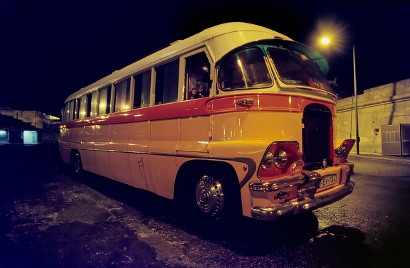 Bus 62 by night - Malte